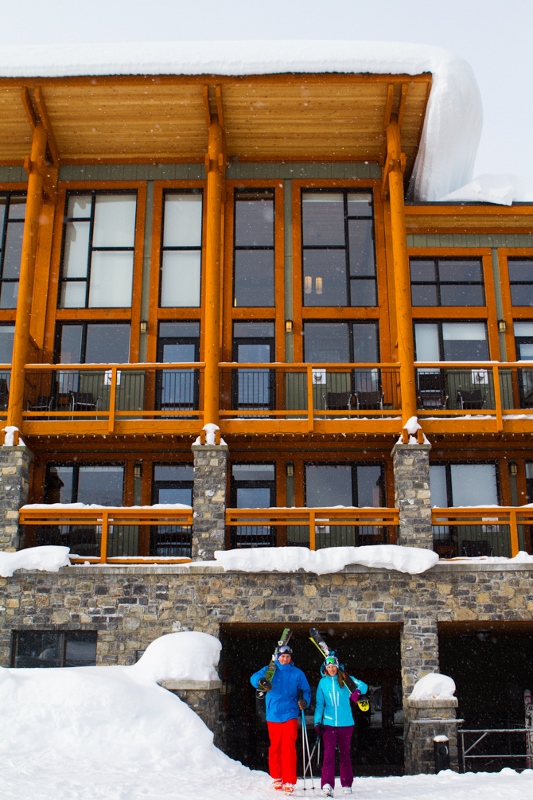 5)Sunshine Mountain Lodge_Sunshine Village Ski and Snowboard Resort (533x800)